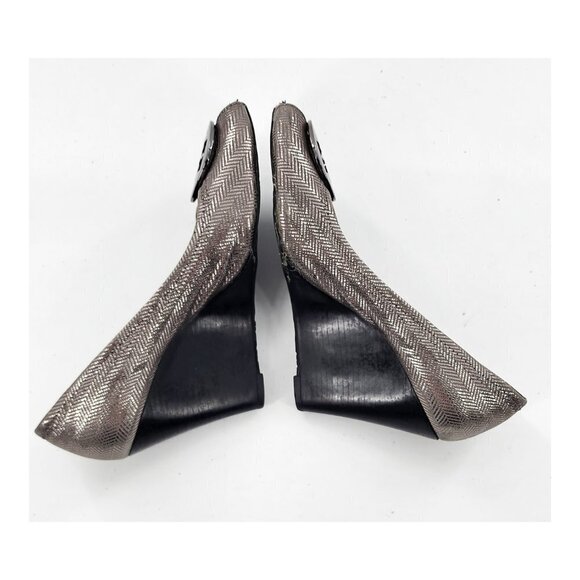 TORY BURCH Silver Herringbone Pattern Wedge Pumps Poor Condition - Picture 9 of 14